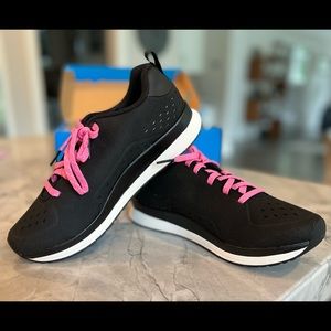 Shimano Black and Pink Women's Athletic Shoes